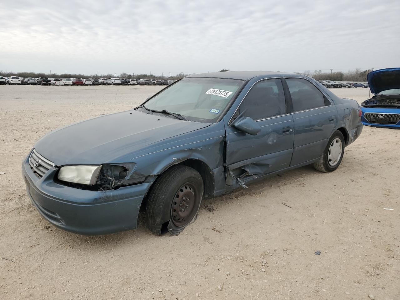 TOYOTA CAMRY CE 2000