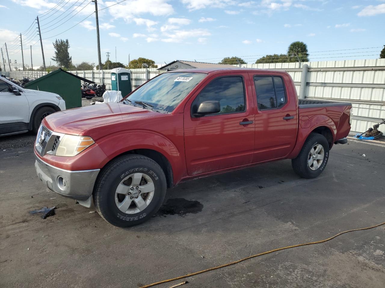 NISSAN FRONTIER C 2010