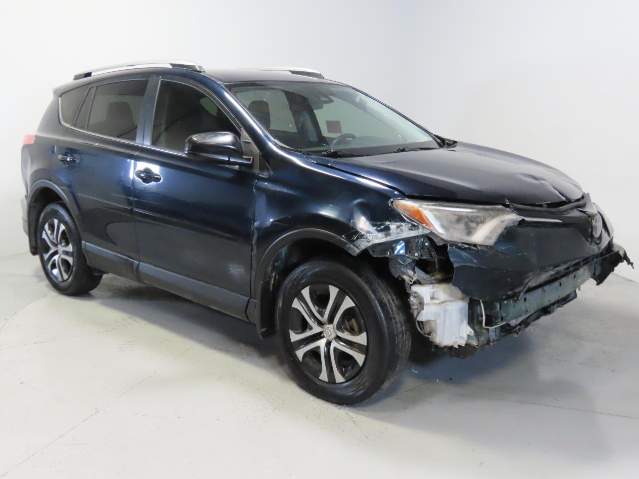 TOYOTA RAV4 LE 2017