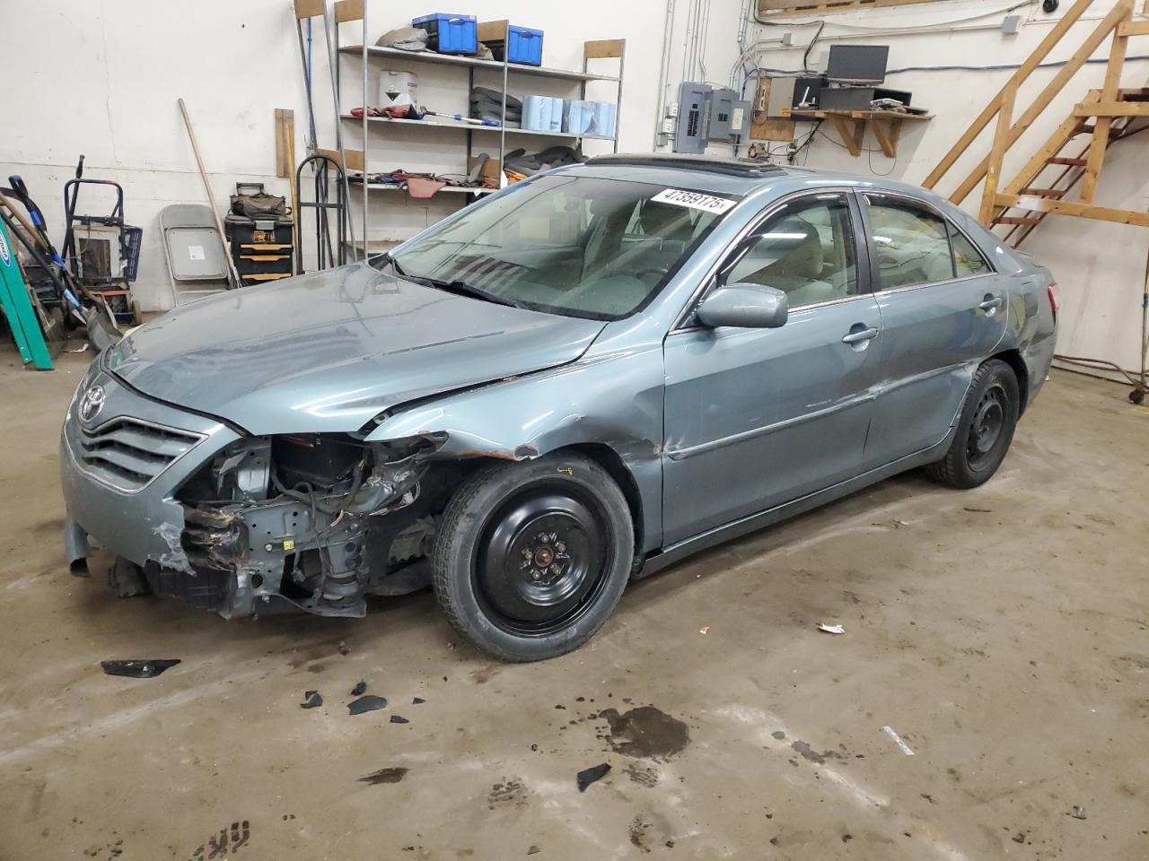 TOYOTA CAMRY BASE 2010
