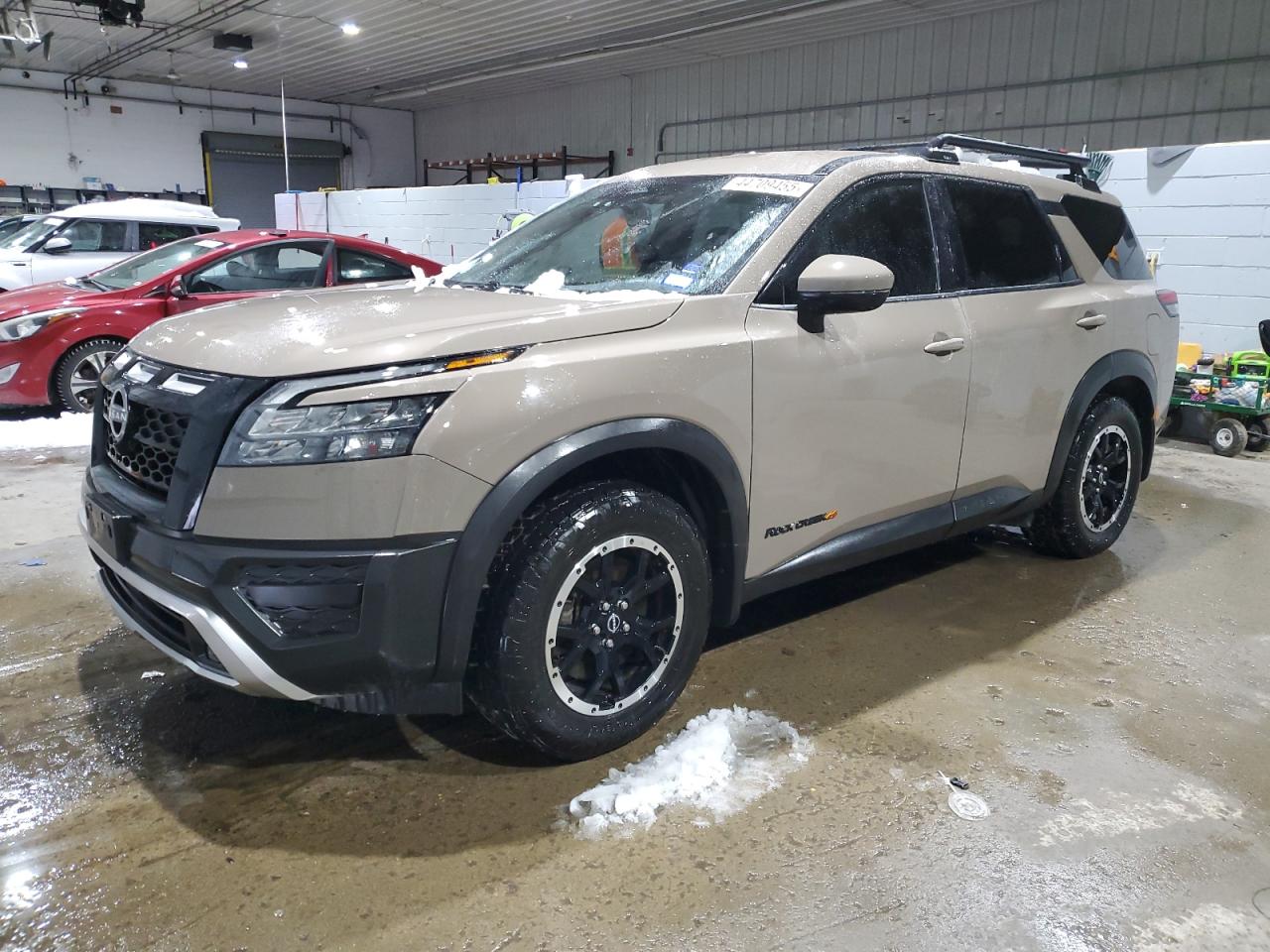 NISSAN PATHFINDER 2023