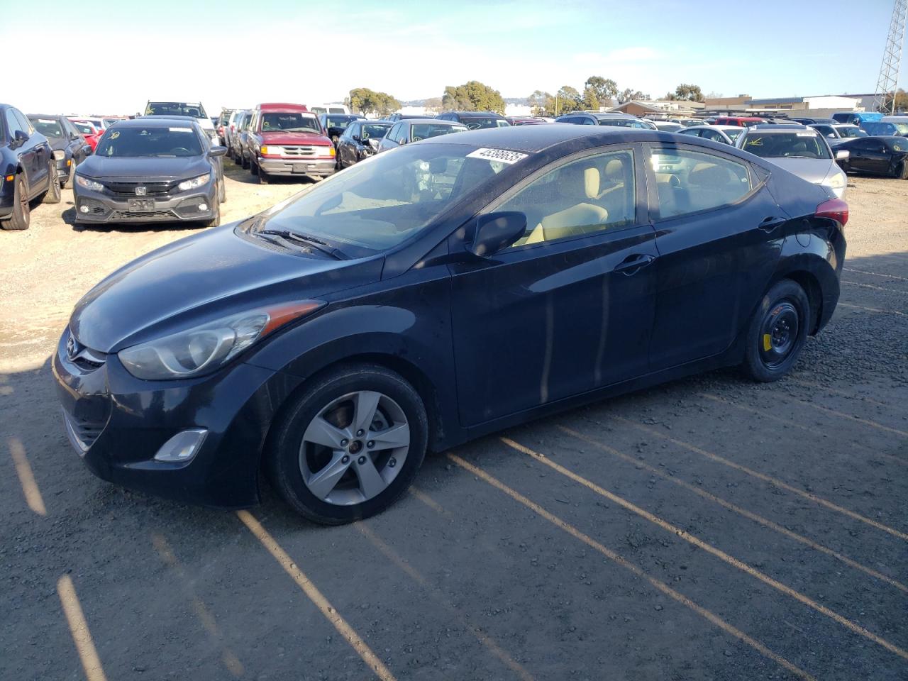 HYUNDAI ELANTRA GL 2012