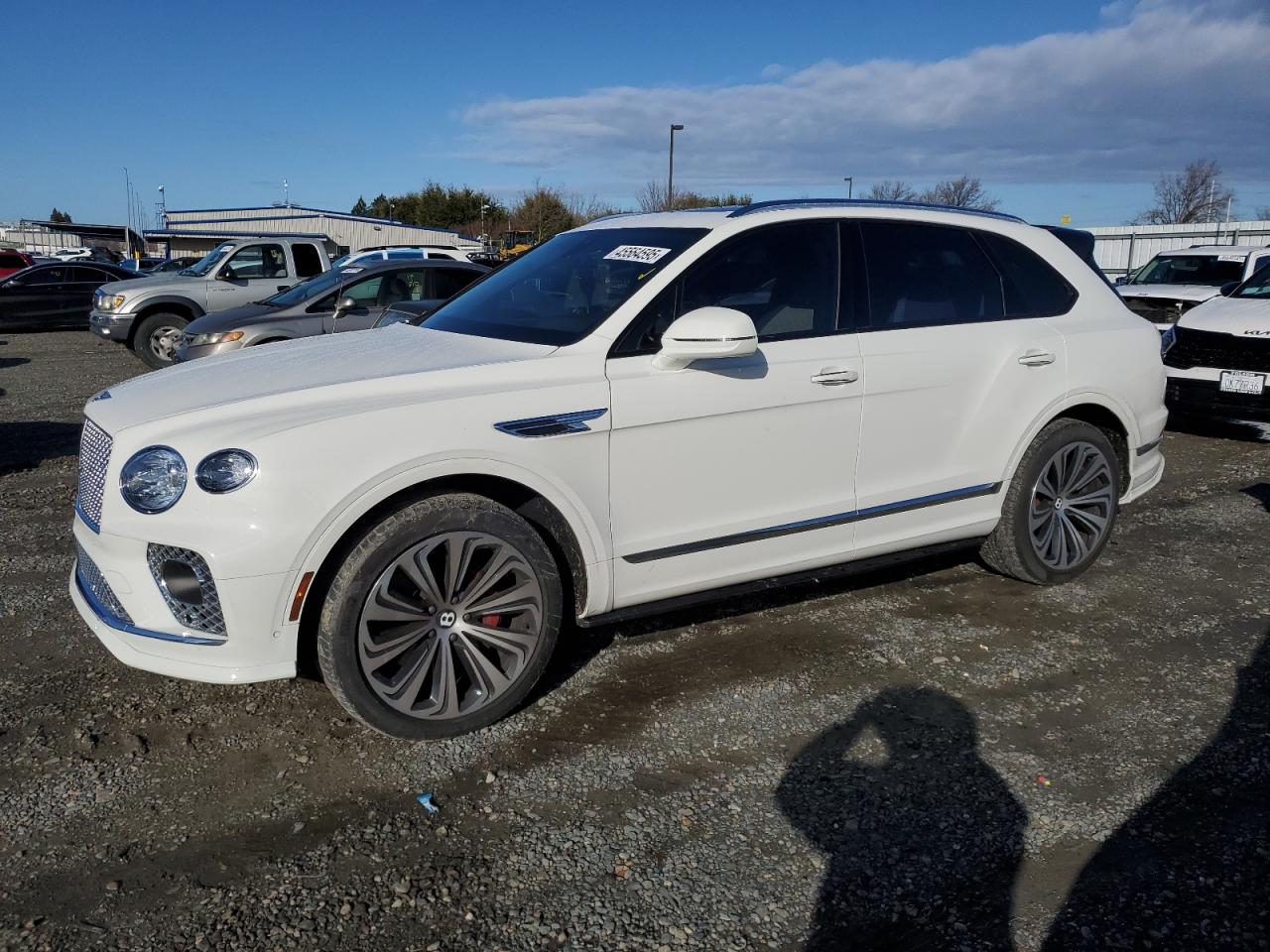 BENTLEY BENTAYGA 2022