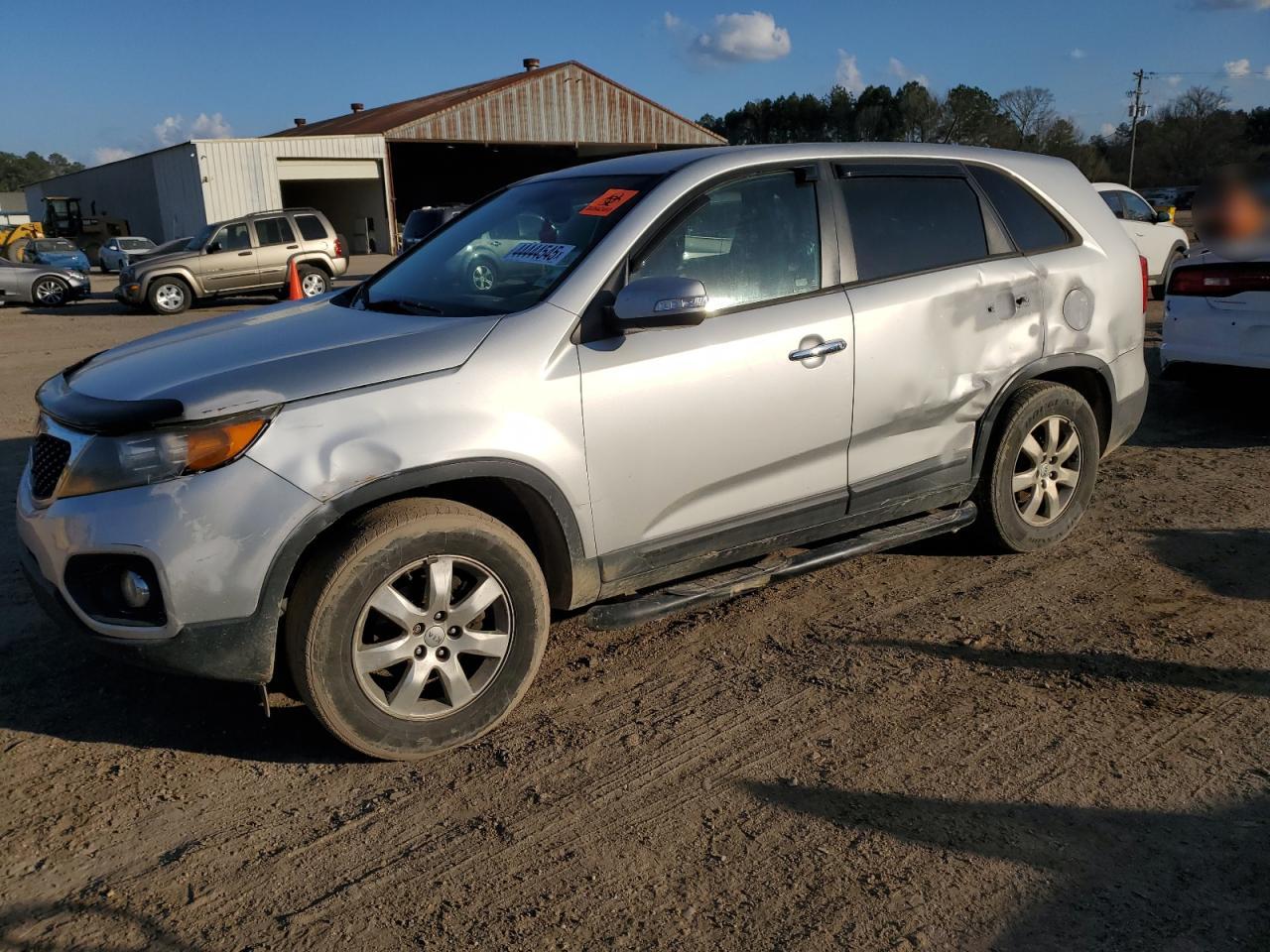 KIA SORENTO LX 2013