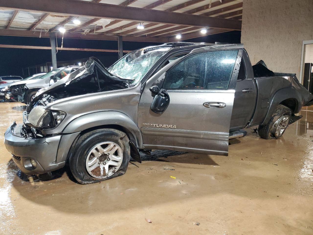 TOYOTA TUNDRA DOU 2006