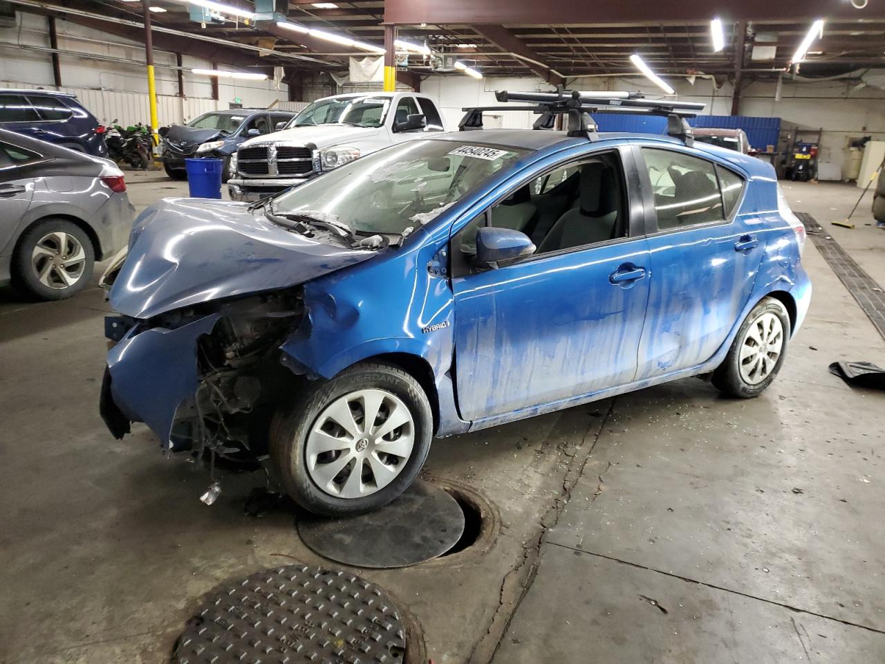TOYOTA PRIUS C 2013