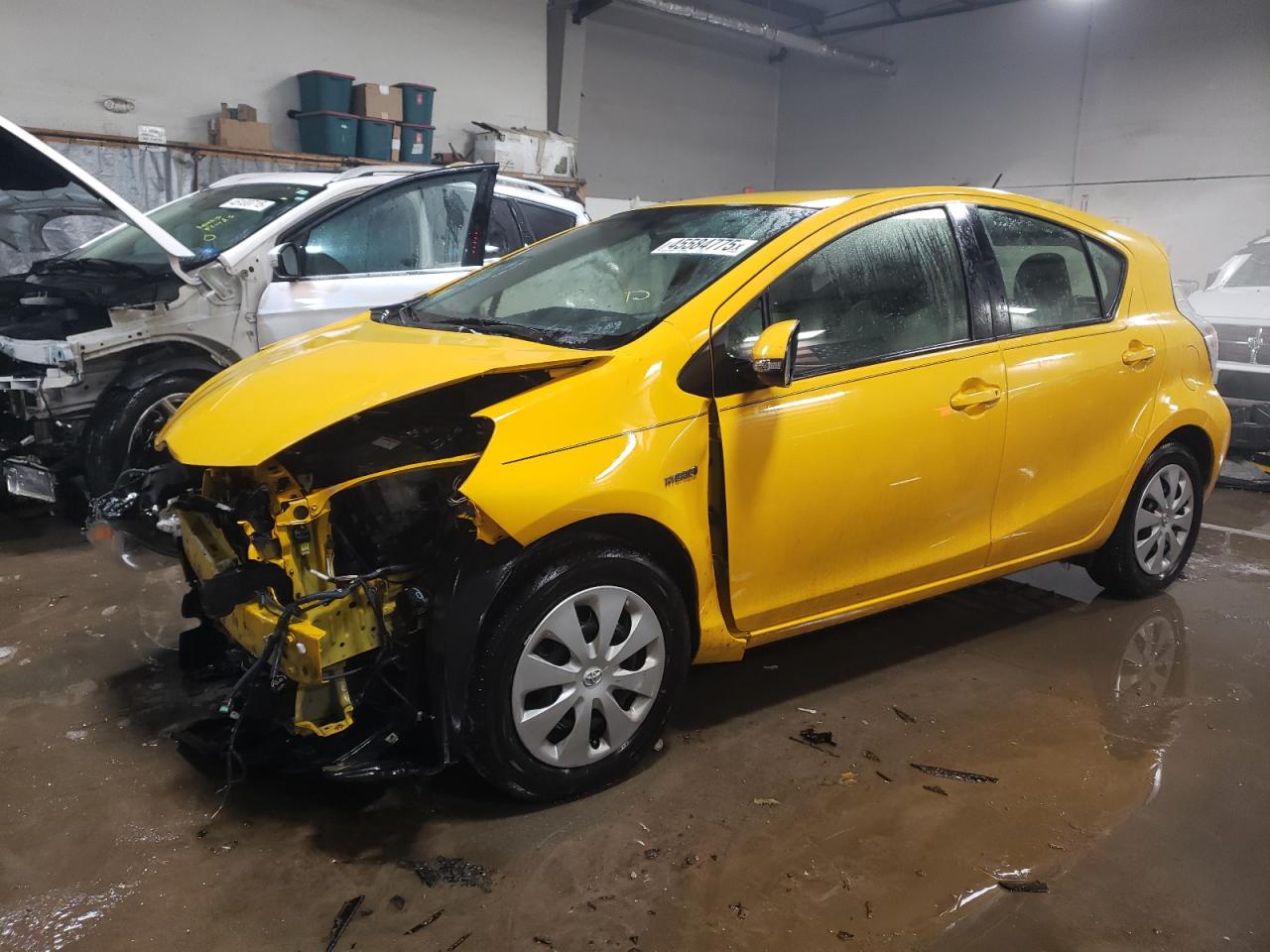 TOYOTA PRIUS C 2014