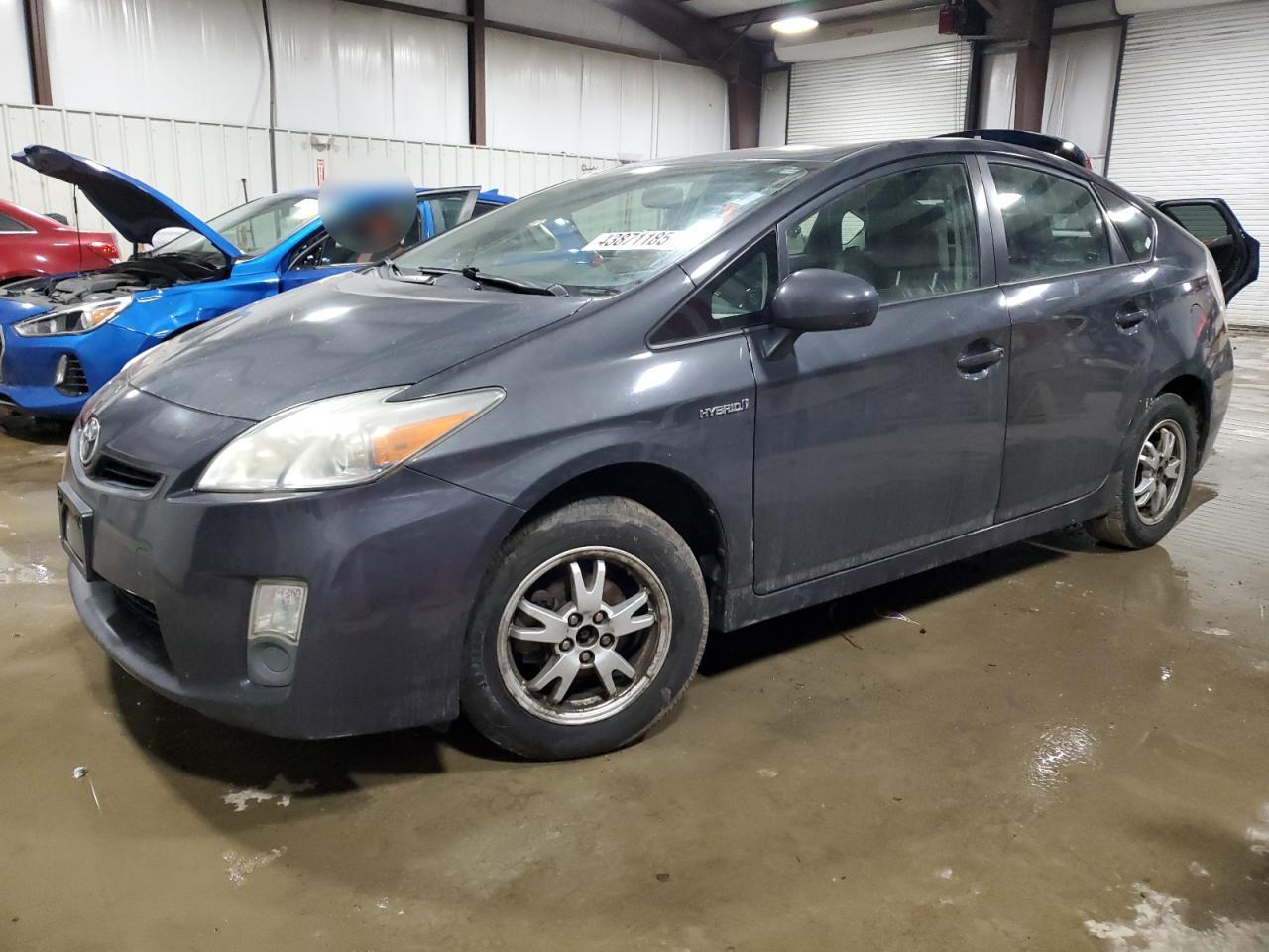 TOYOTA PRIUS 2010