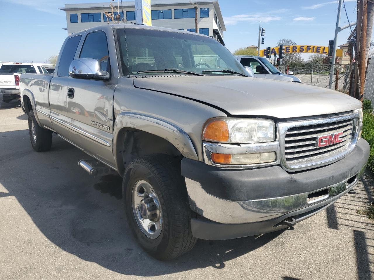 GMC SIERRA C25 2001