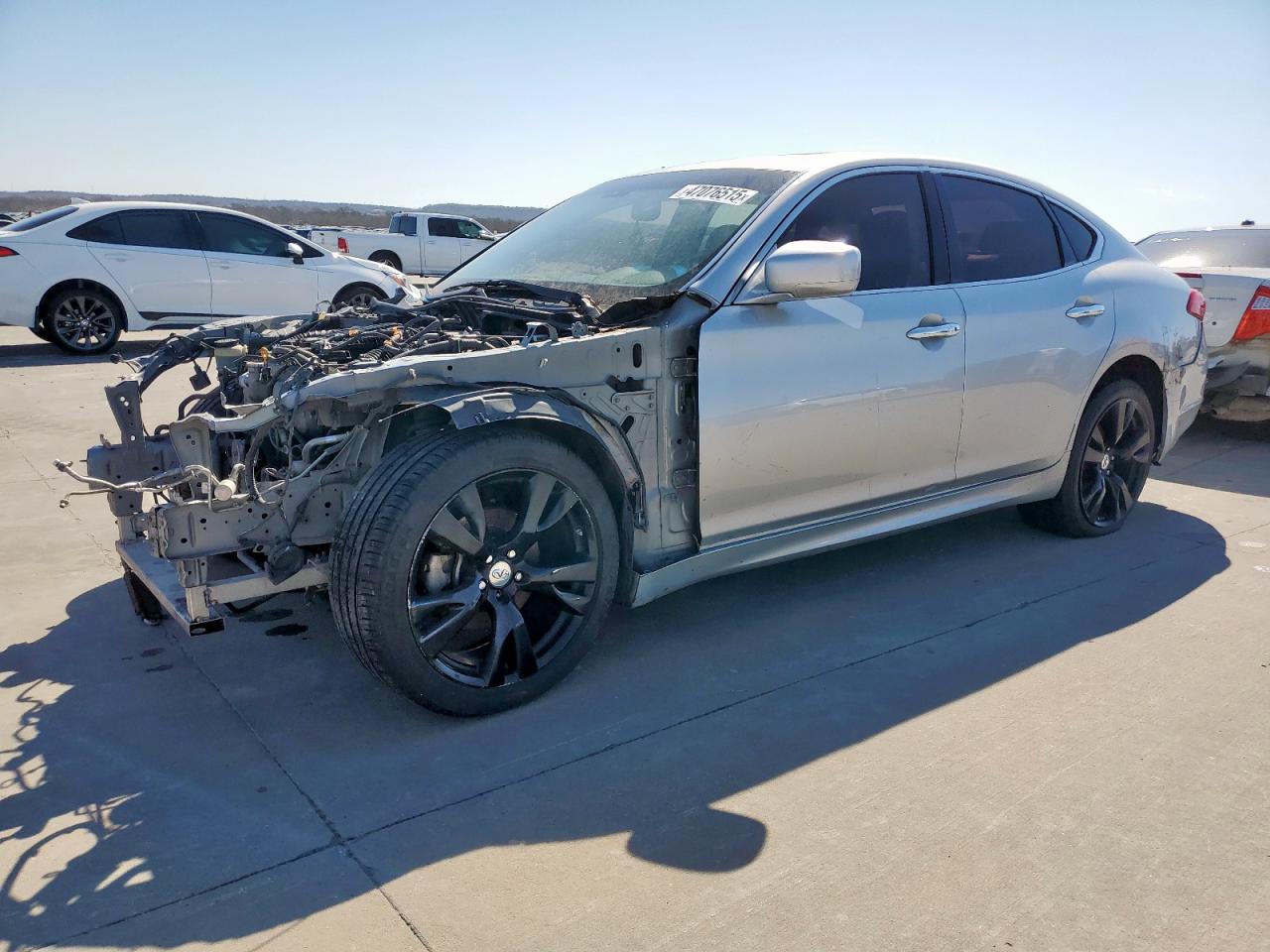 INFINITI M37 2011