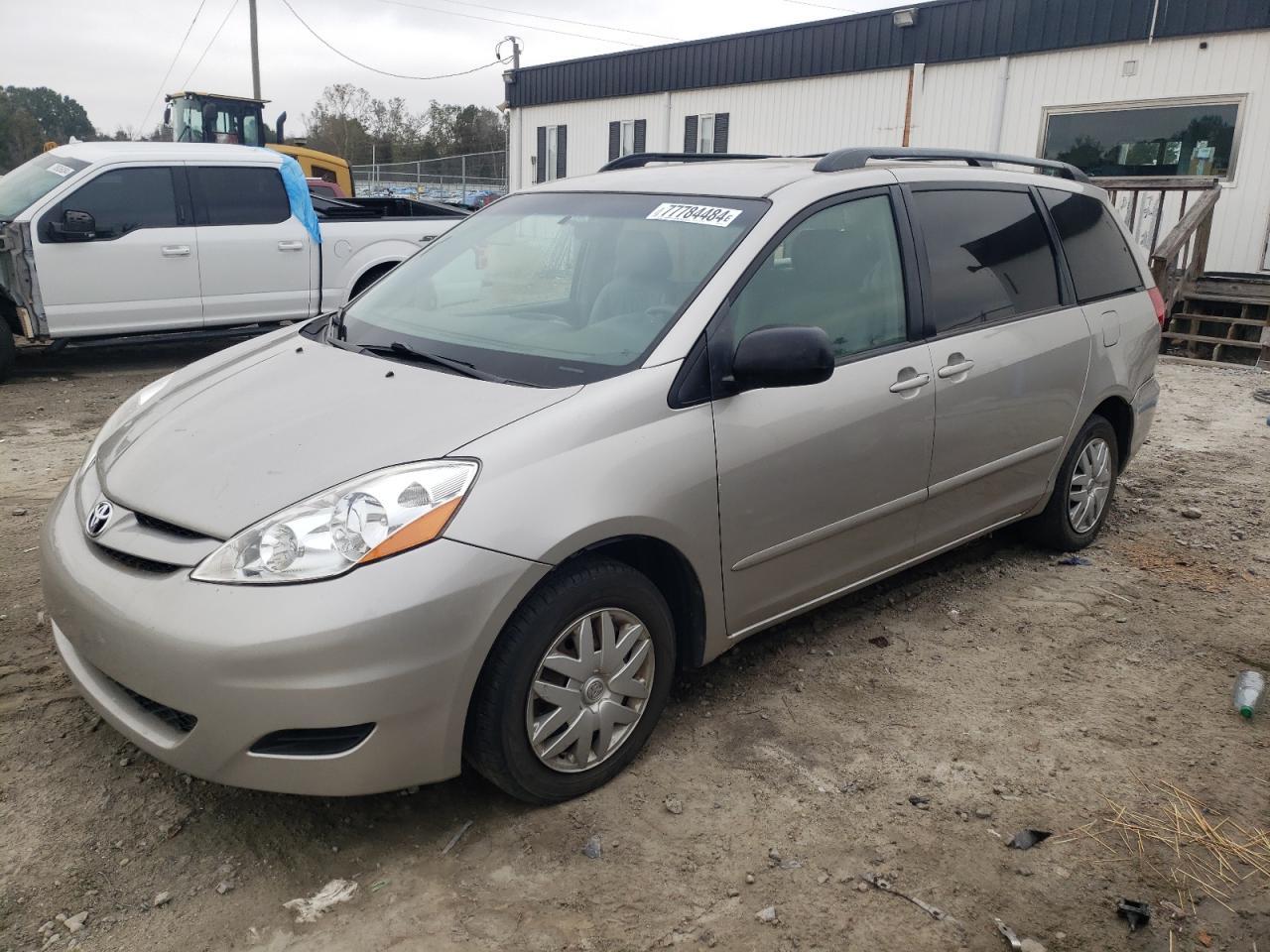 TOYOTA SIENNA CE 2007