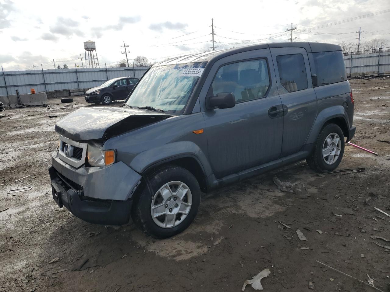 HONDA ELEMENT LX 2011