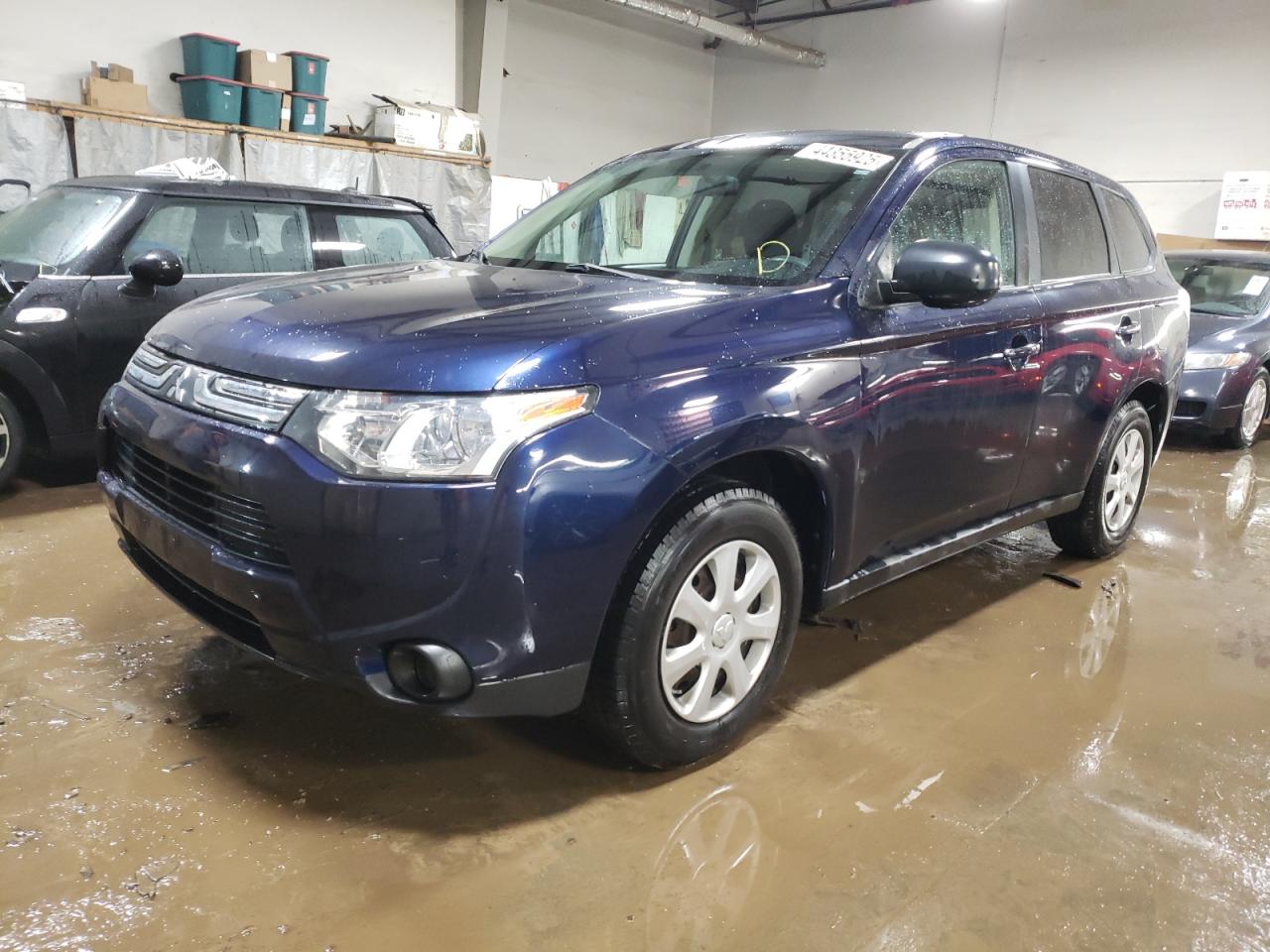 MITSUBISHI OUTLANDER 2014