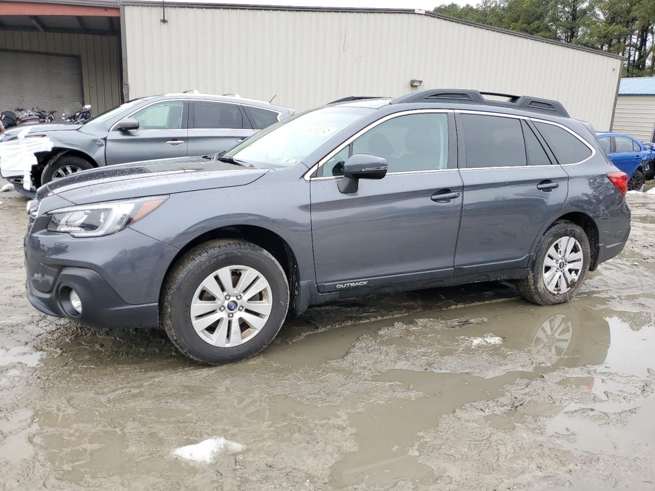 SUBARU OUTBACK 2. 2018