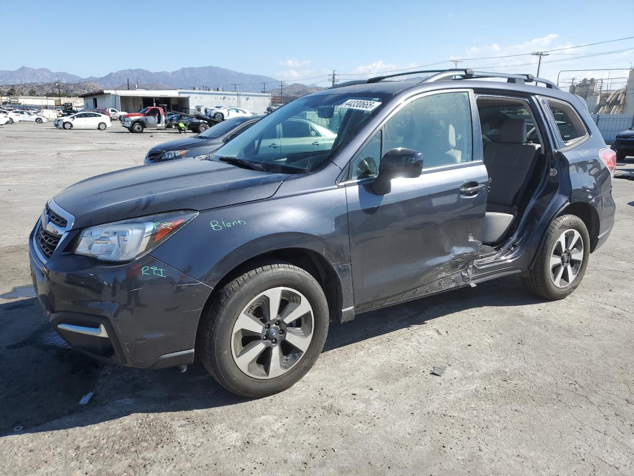SUBARU FORESTER 2 2018