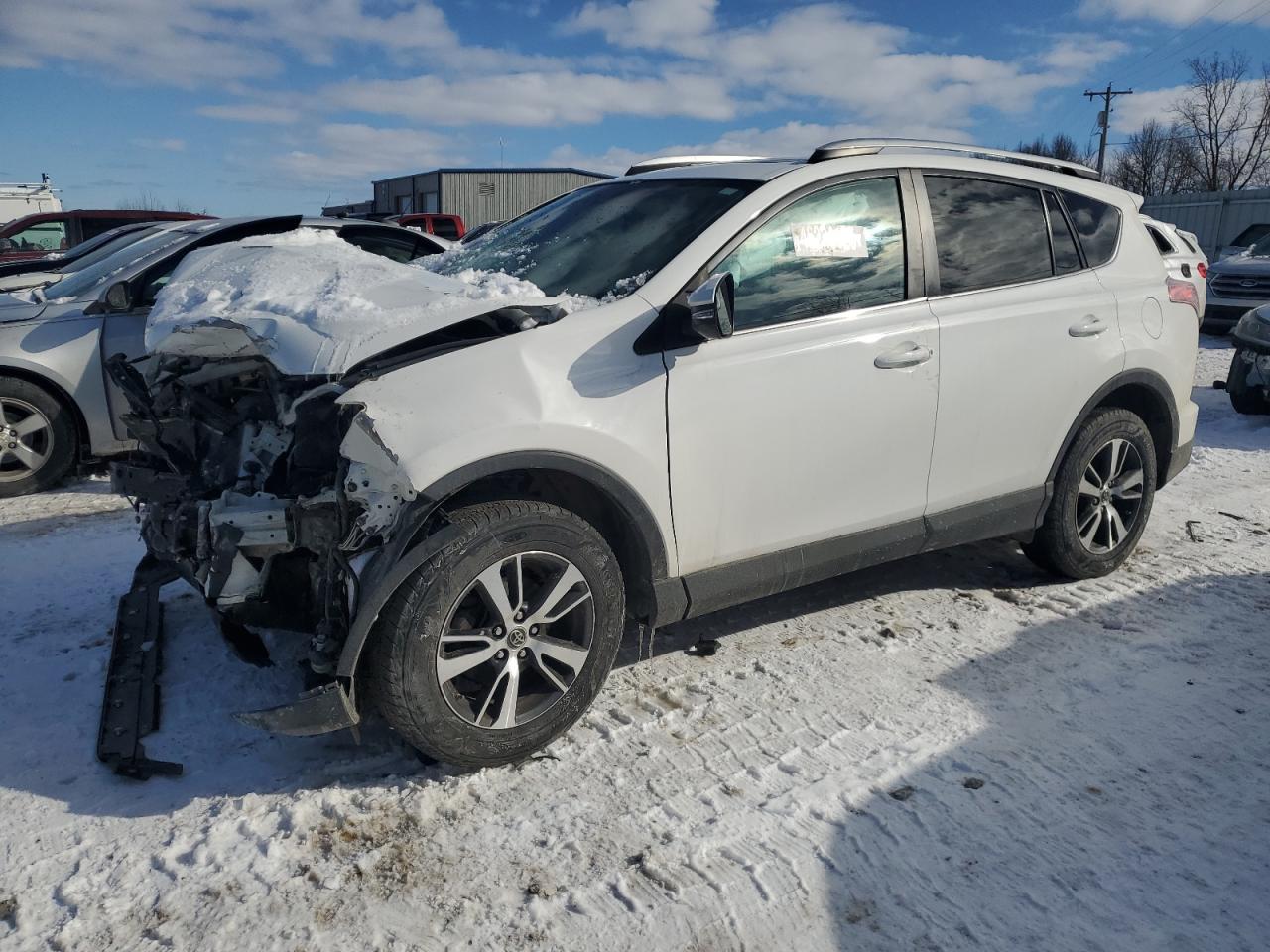 TOYOTA RAV4 XLE 2016
