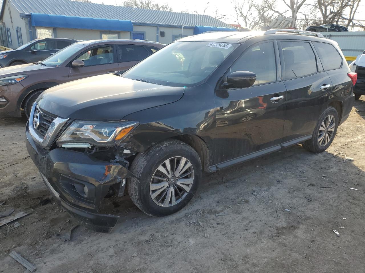 NISSAN PATHFINDER 2018
