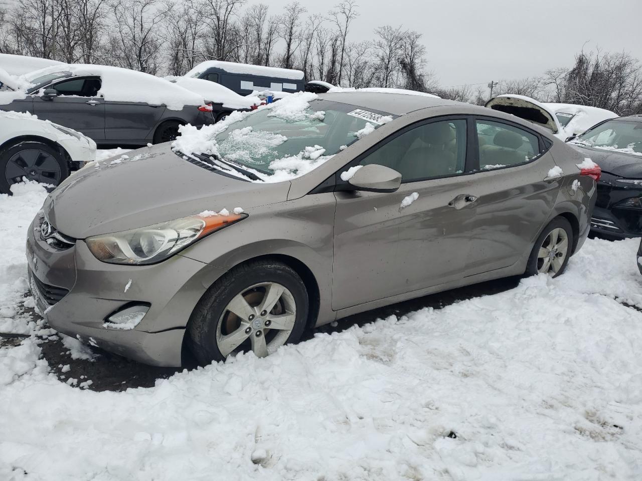 HYUNDAI ELANTRA GL 2012