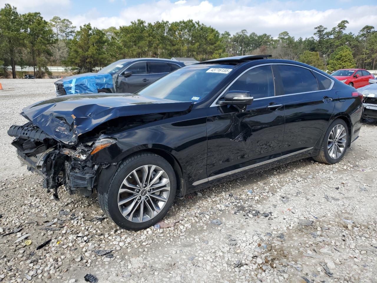 HYUNDAI GENESIS 3. 2015