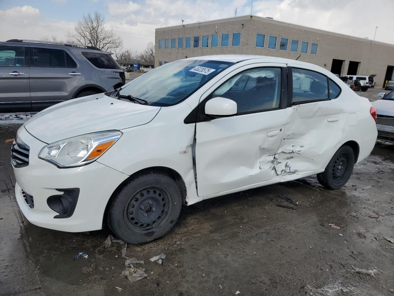 MITSUBISHI MIRAGE G4 2017