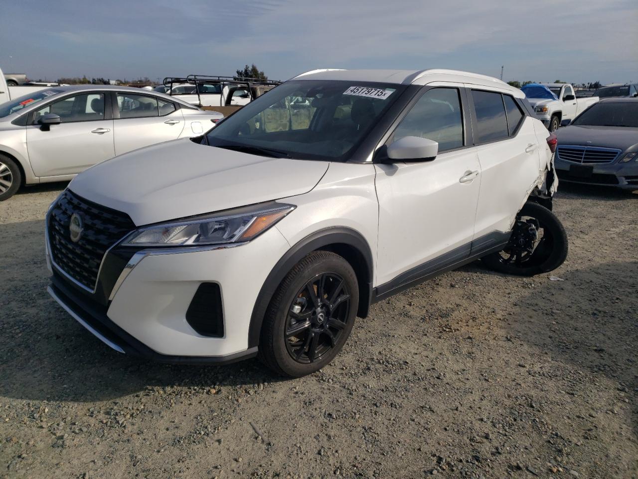 NISSAN KICKS SV 2023