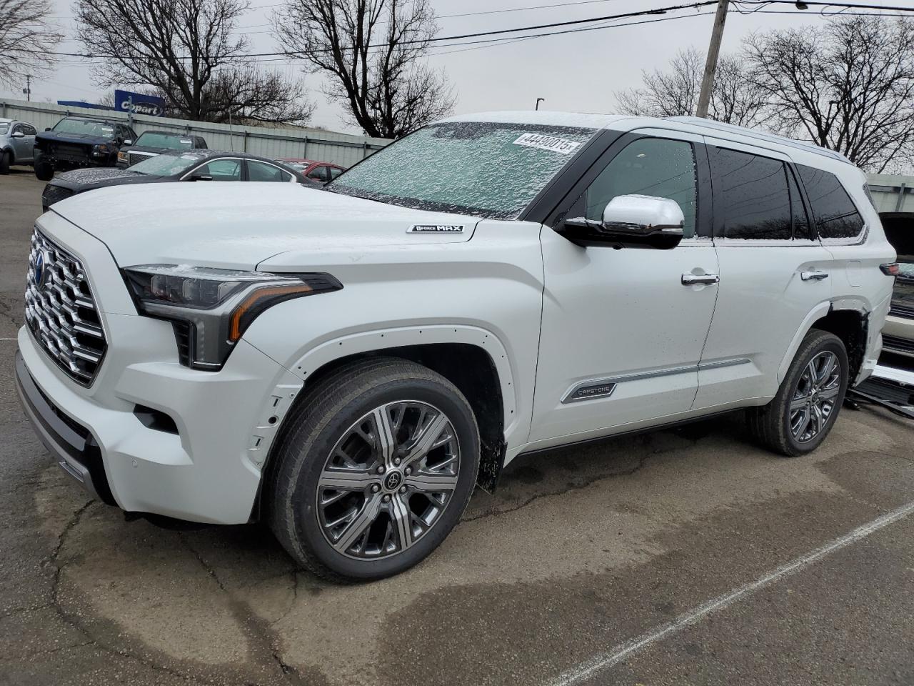 TOYOTA SEQUOIA SR 2023