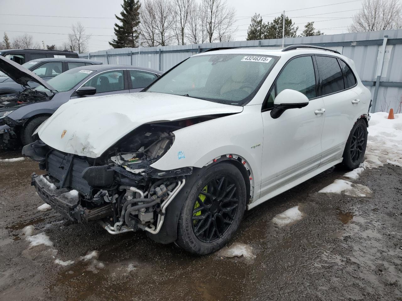 PORSCHE CAYENNE SE 2016