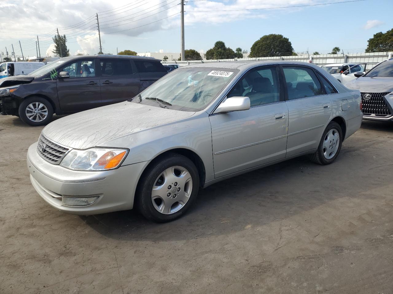 TOYOTA AVALON 2004