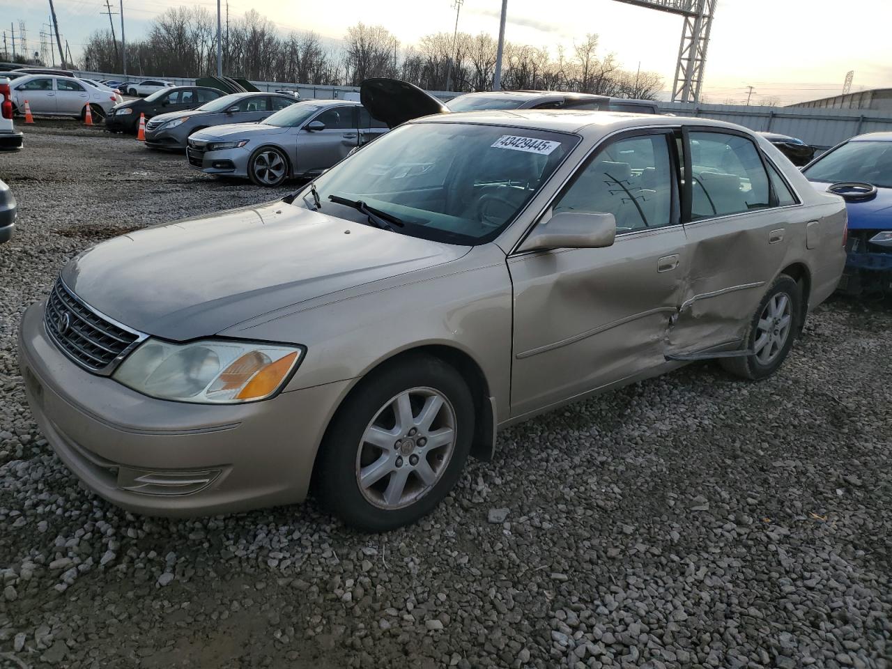 TOYOTA AVALON XL 2004