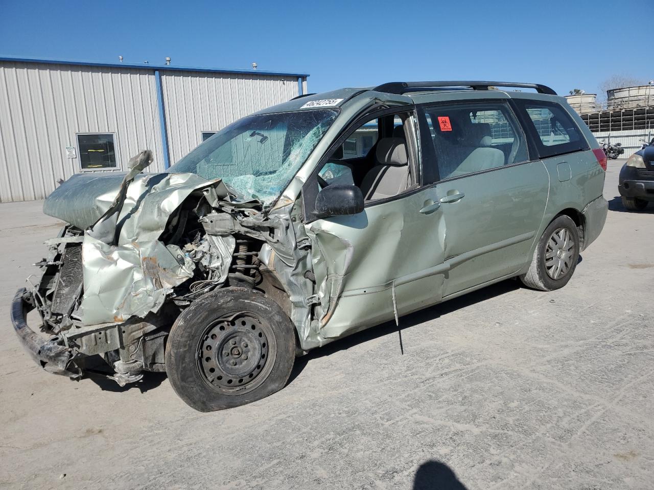 TOYOTA SIENNA CE 2006
