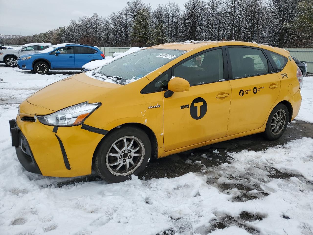 TOYOTA PRIUS V 2015