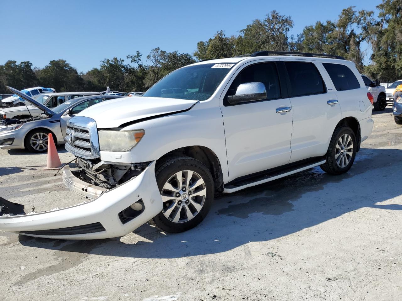 TOYOTA SEQUOIA LI 2016