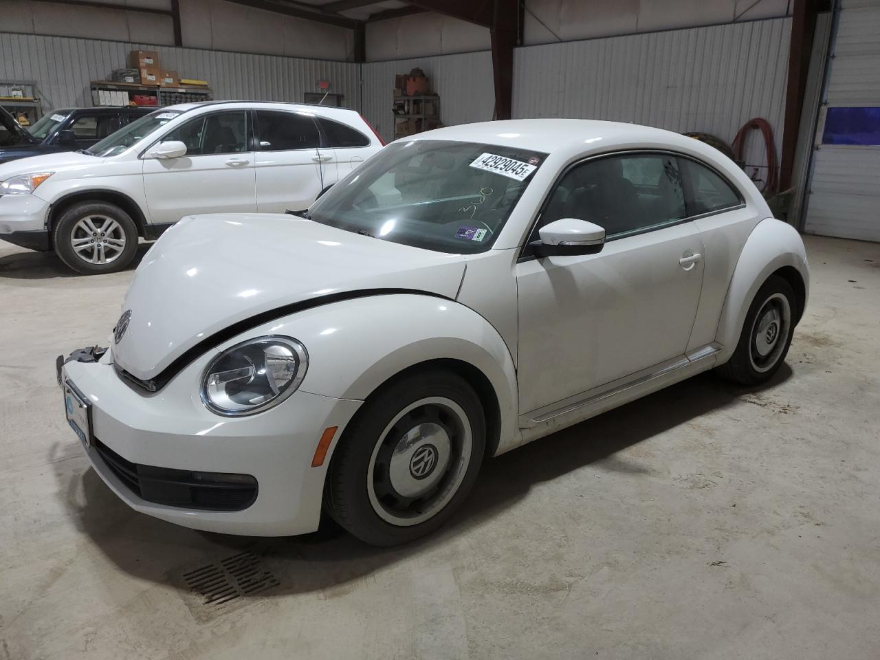VOLKSWAGEN BEETLE 2012