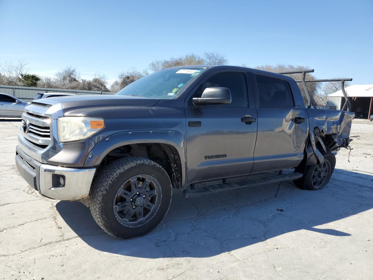 TOYOTA TUNDRA CRE 2016