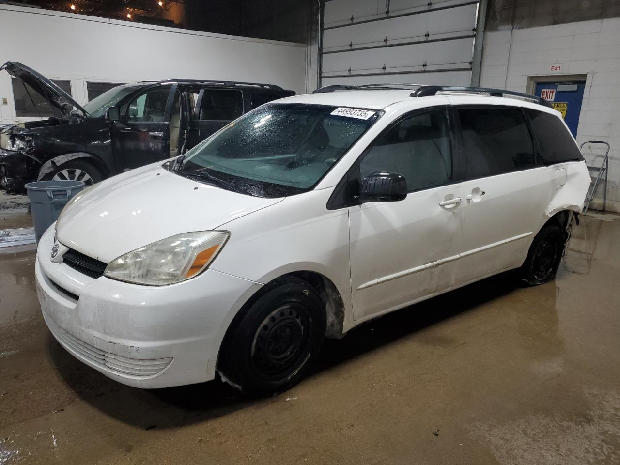 TOYOTA SIENNA CE 2005