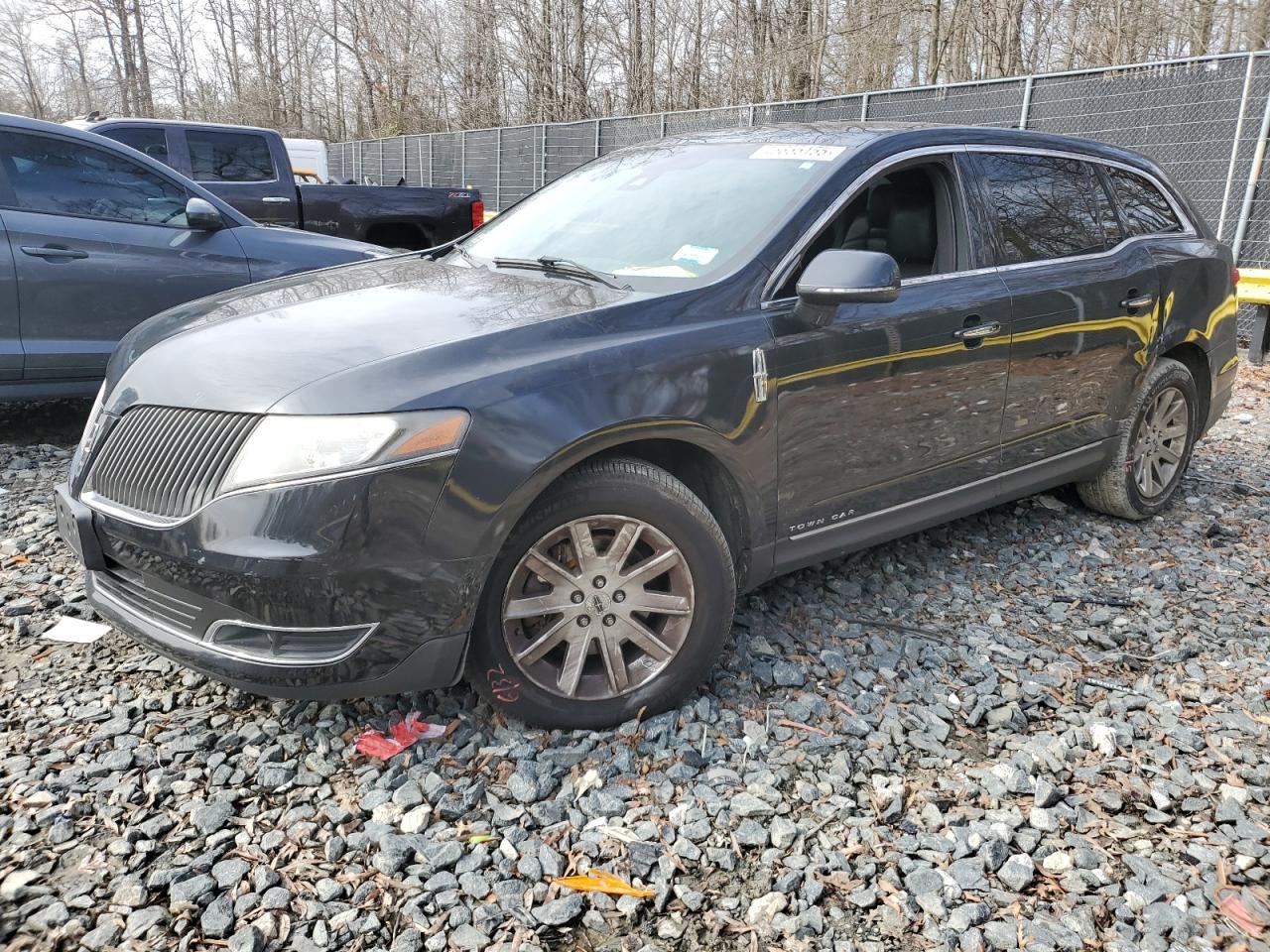 LINCOLN MKT 2014