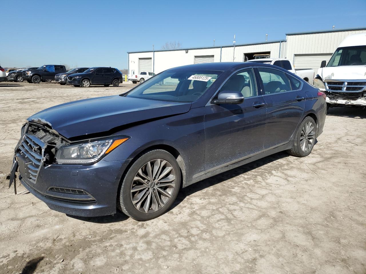 HYUNDAI GENESIS 3. 2015