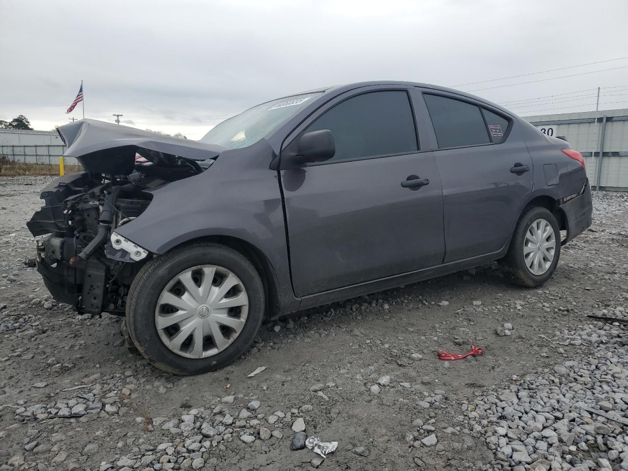 NISSAN VERSA S 2015