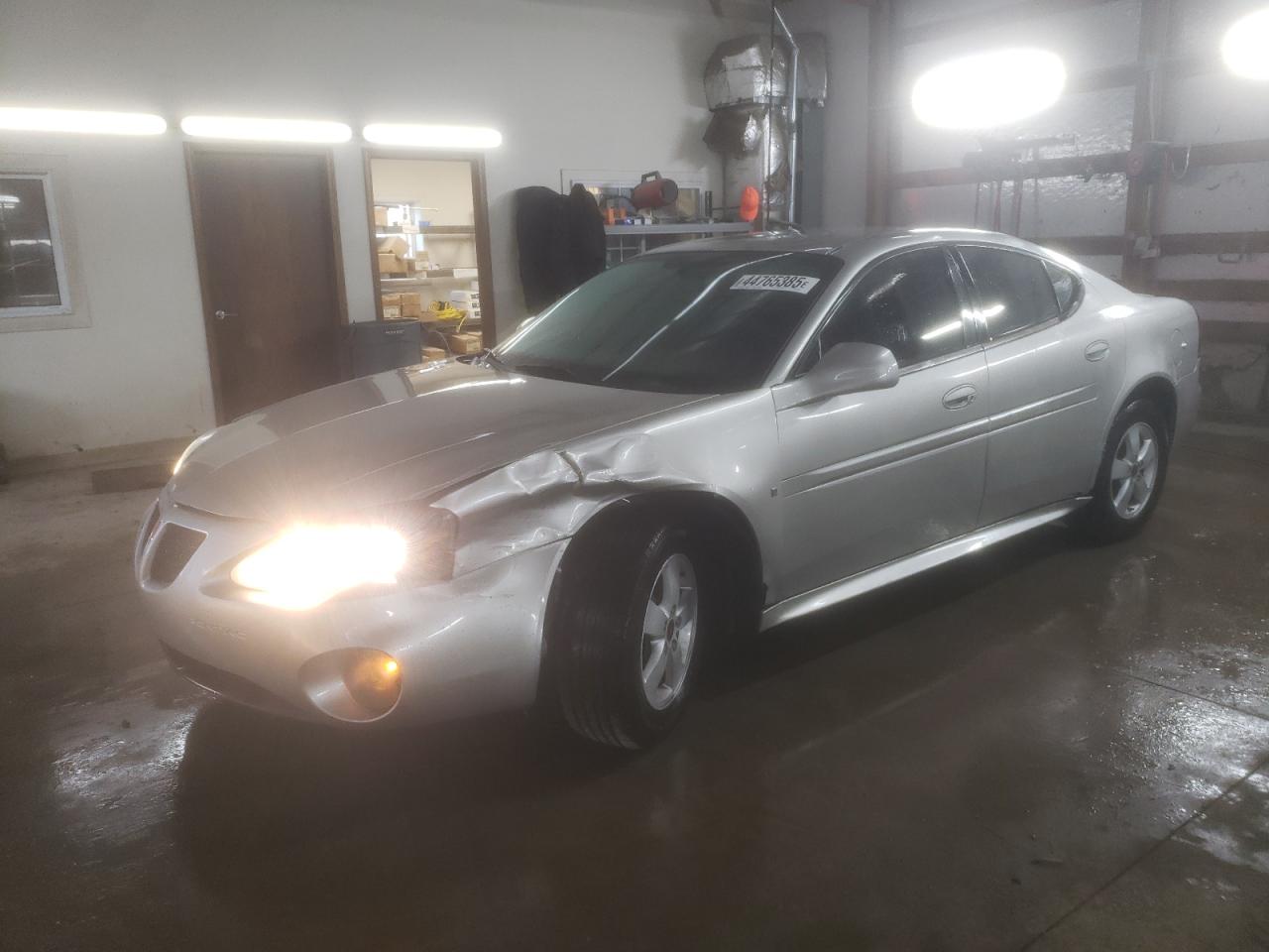 PONTIAC GRAND PRIX 2006