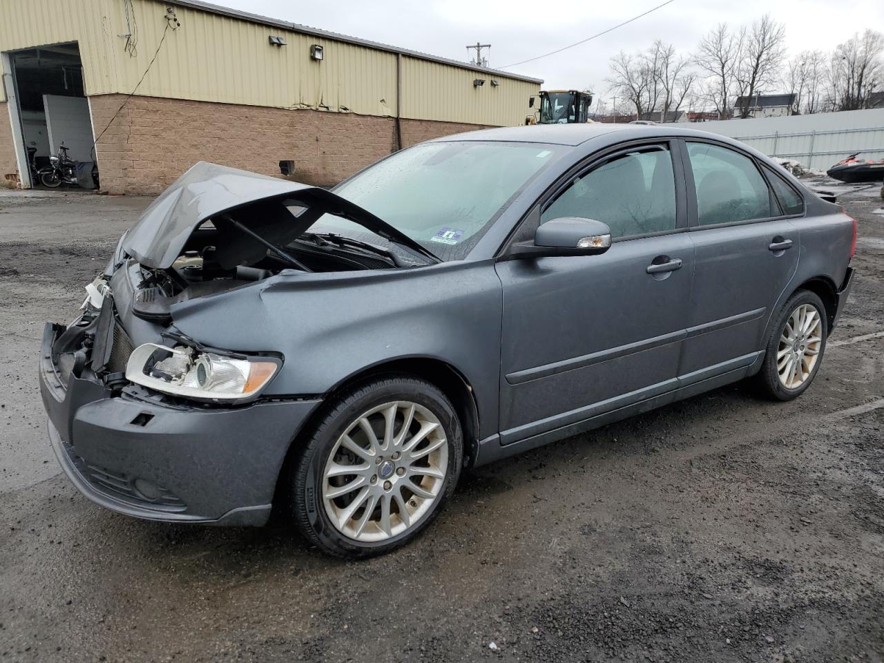VOLVO S40 T5 2011