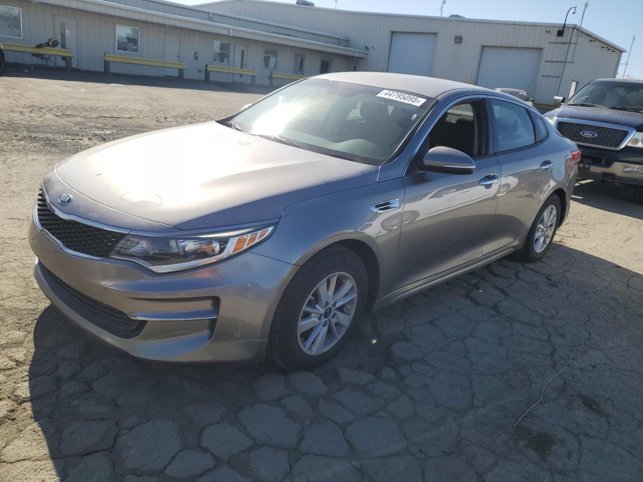 KIA OPTIMA LX 2017
