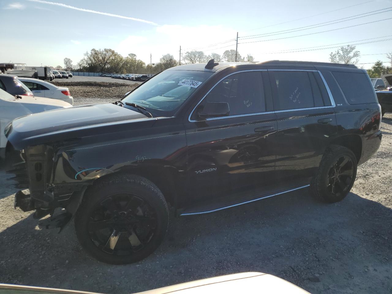 GMC YUKON SLE 2019