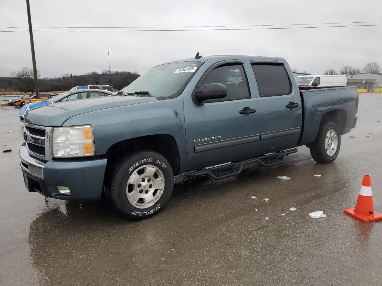 CHEVROLET SILVERADO 2011