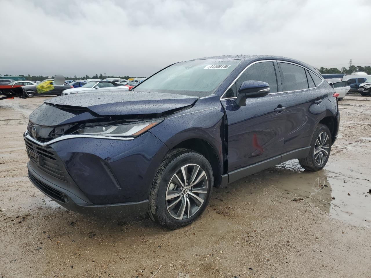 TOYOTA VENZA LE 2024