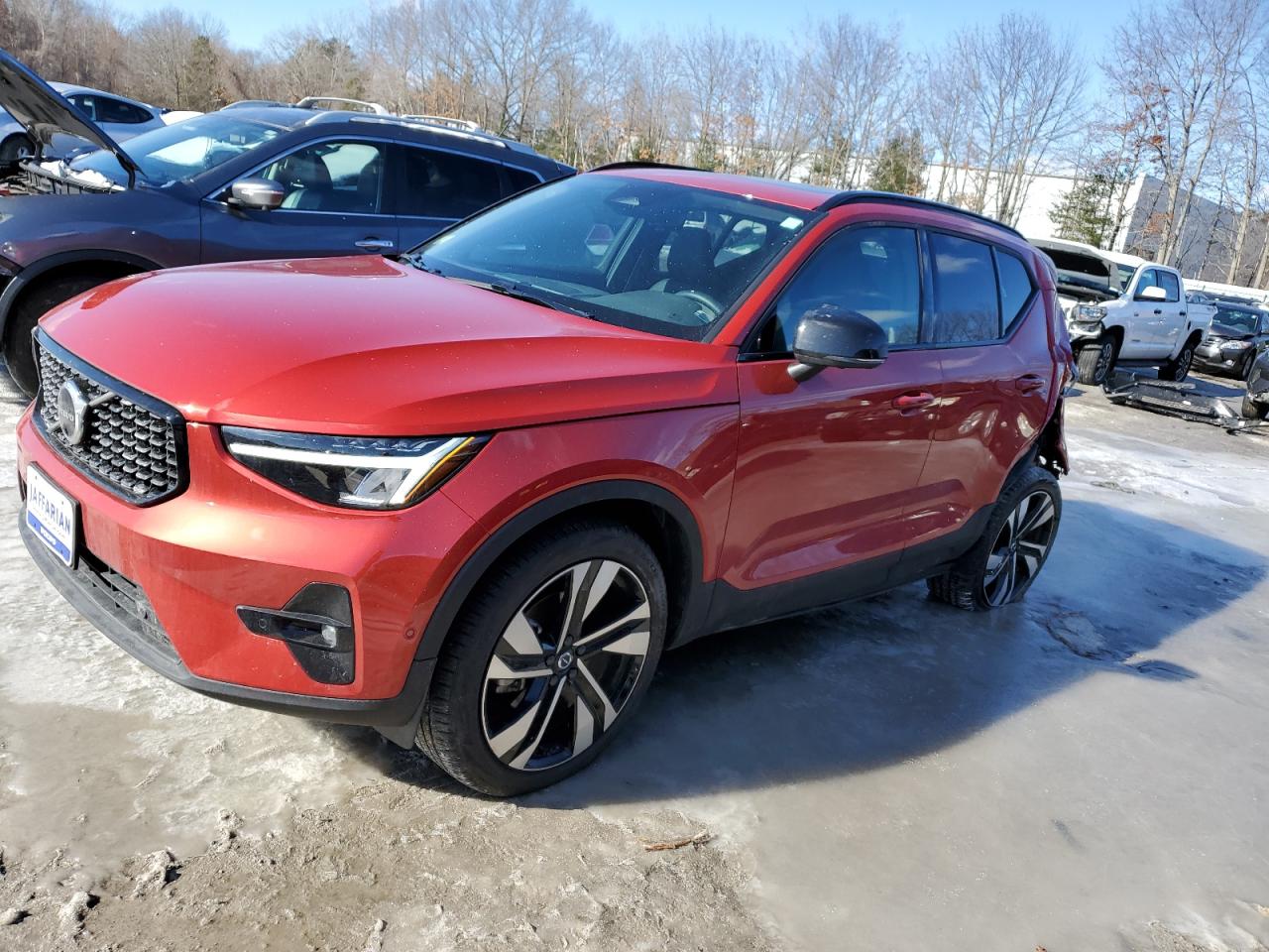 VOLVO XC40 PLUS 2023