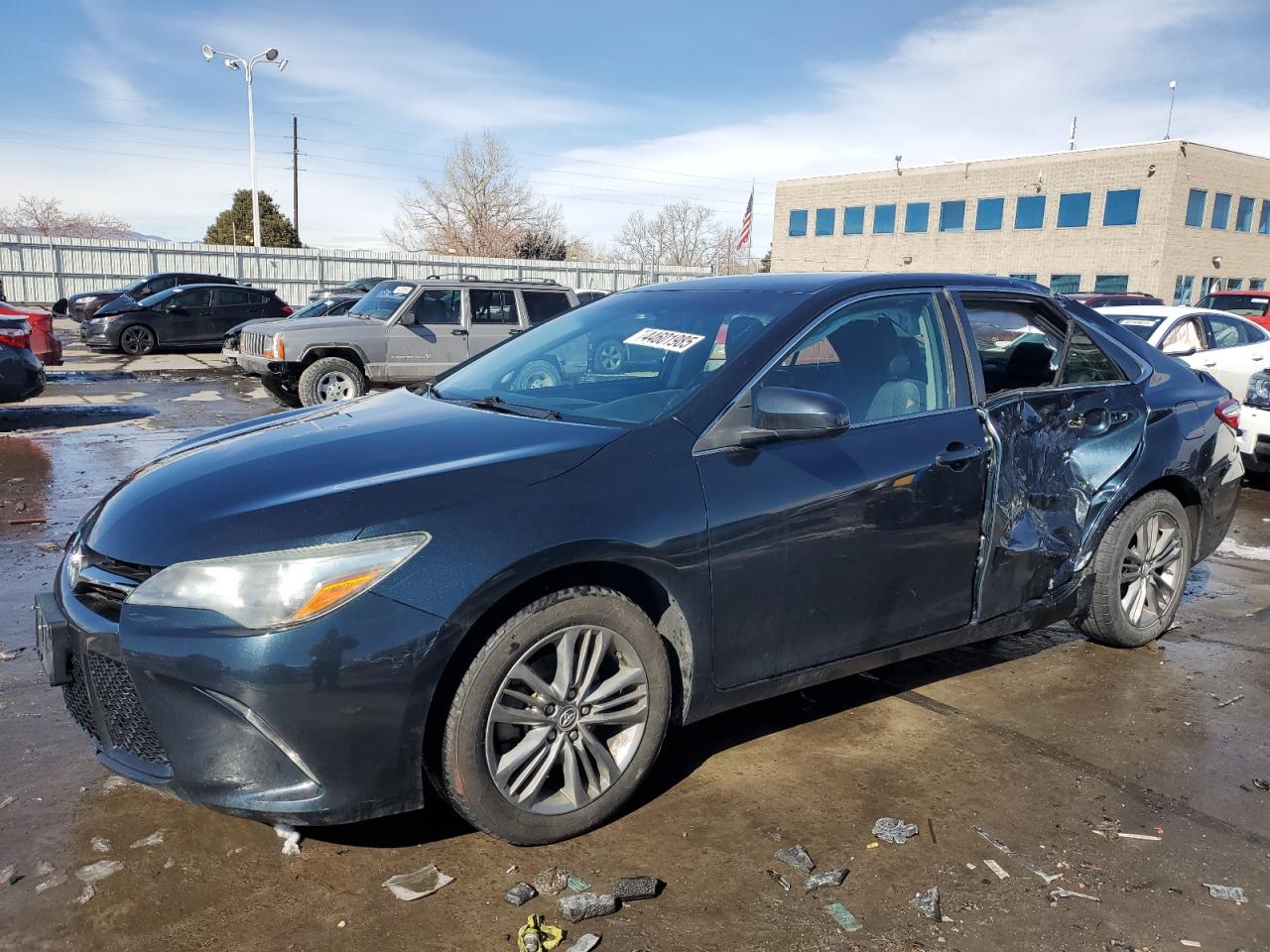 TOYOTA CAMRY LE 2016