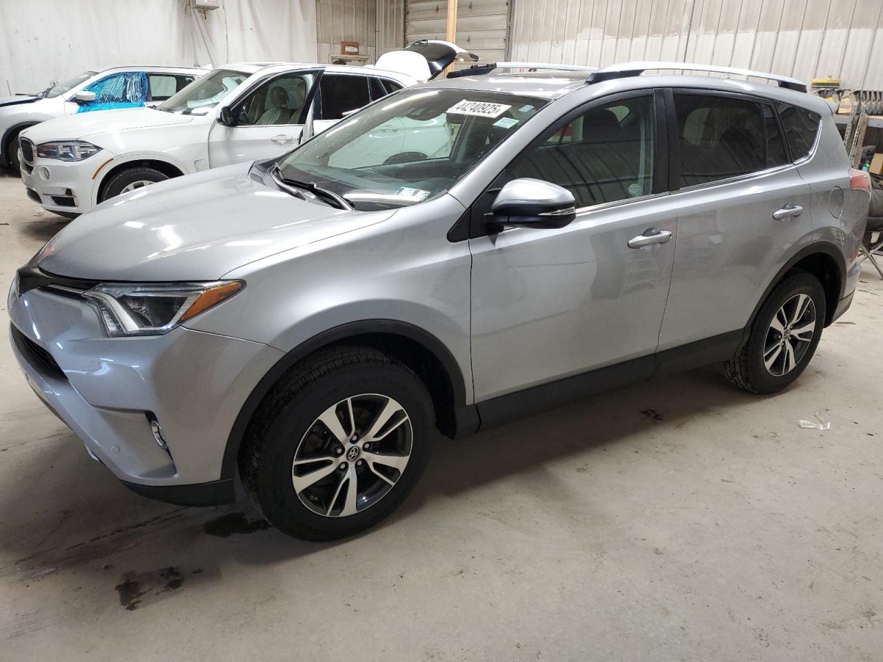 TOYOTA RAV4 XLE 2016