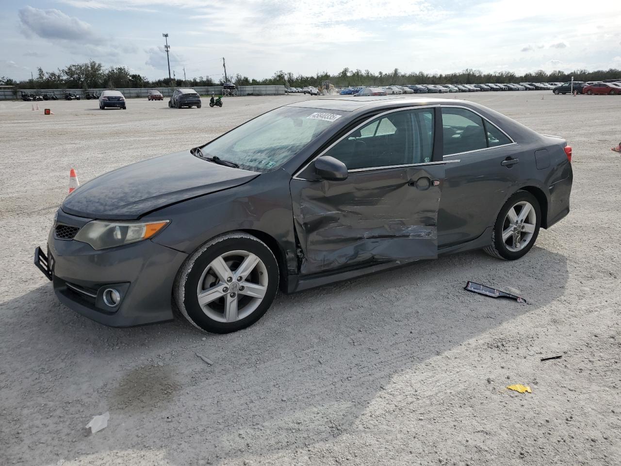 TOYOTA CAMRY BASE 2012