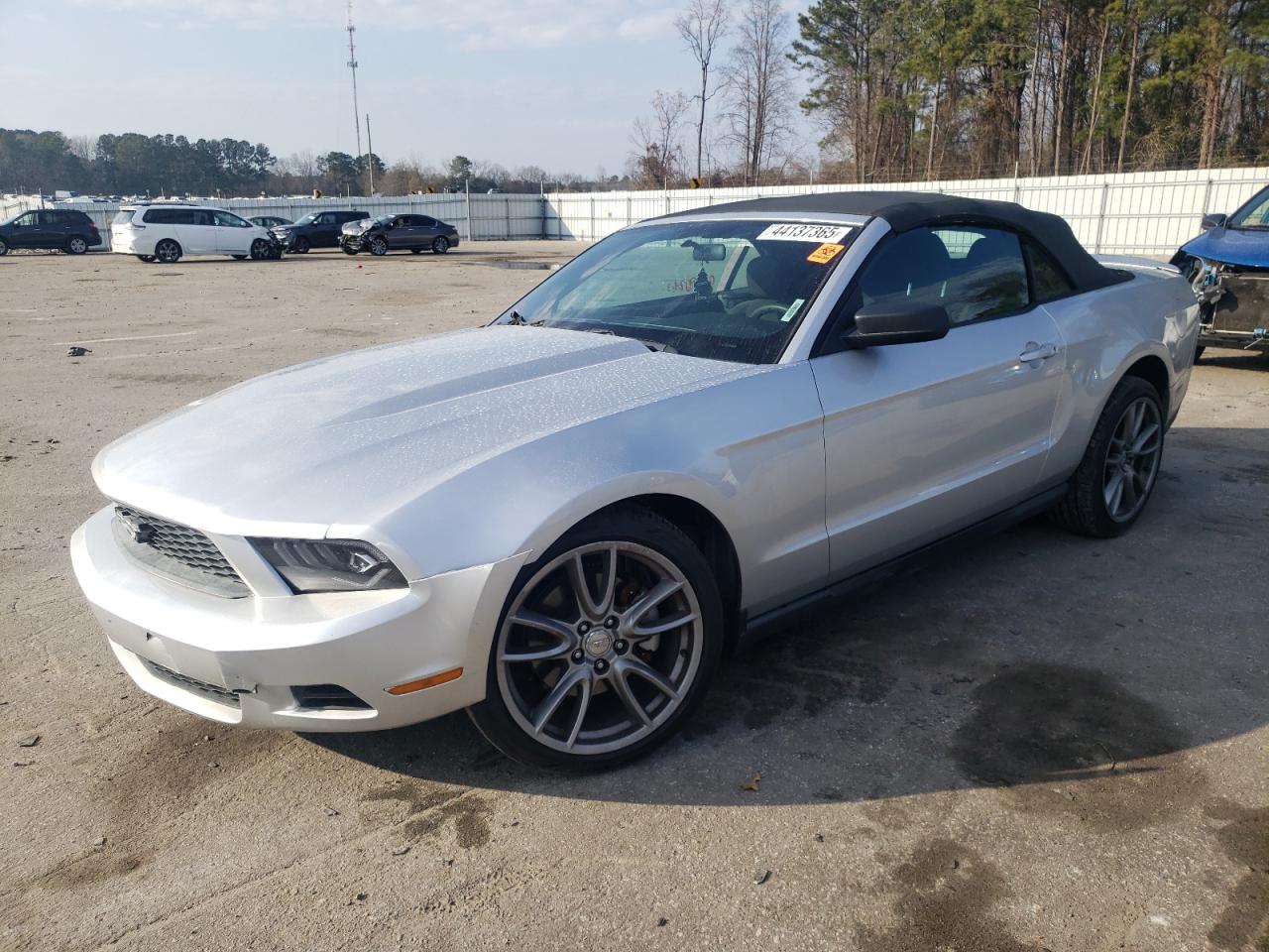 FORD MUSTANG 2012