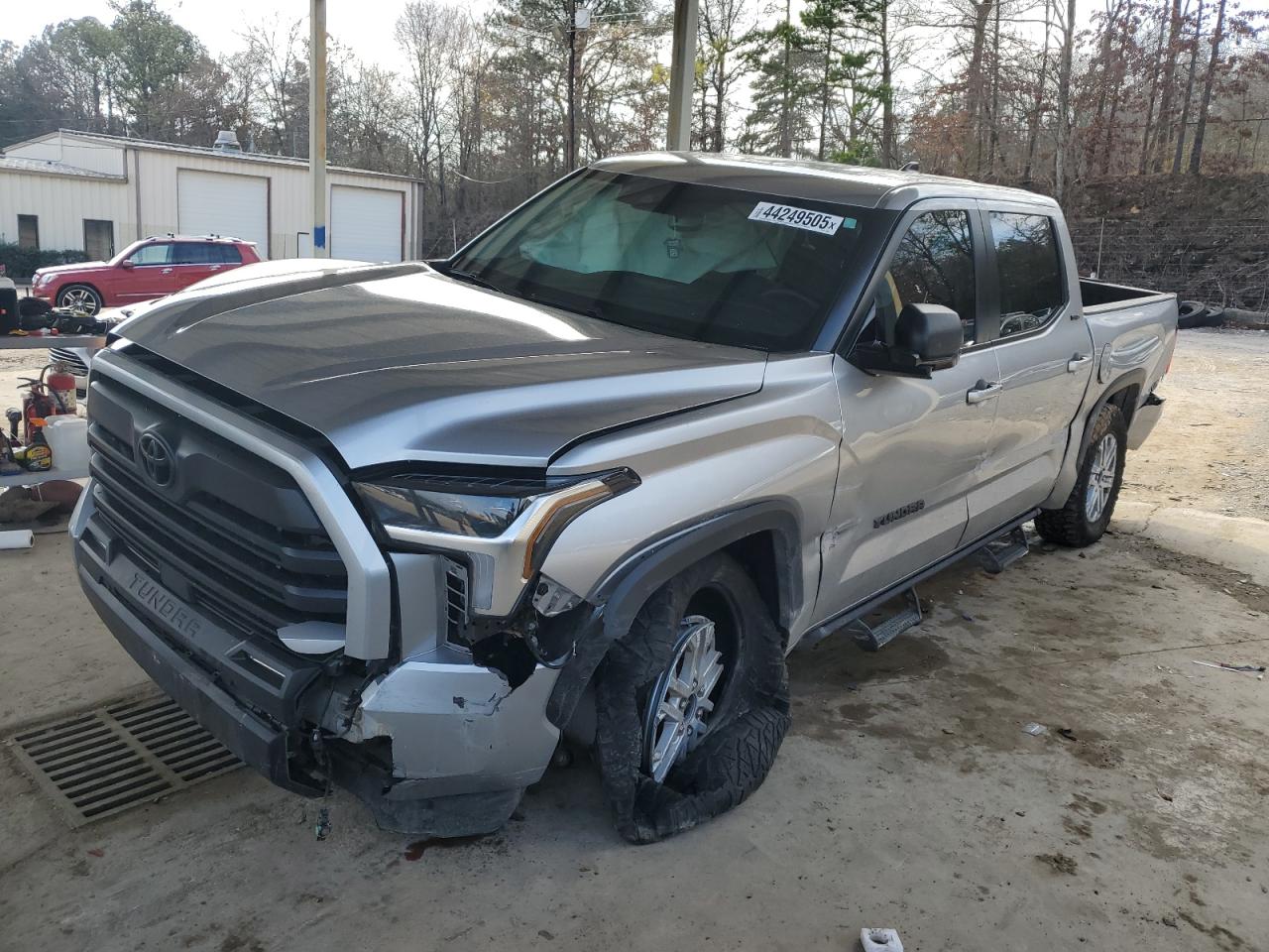 TOYOTA TUNDRA CRE 2024